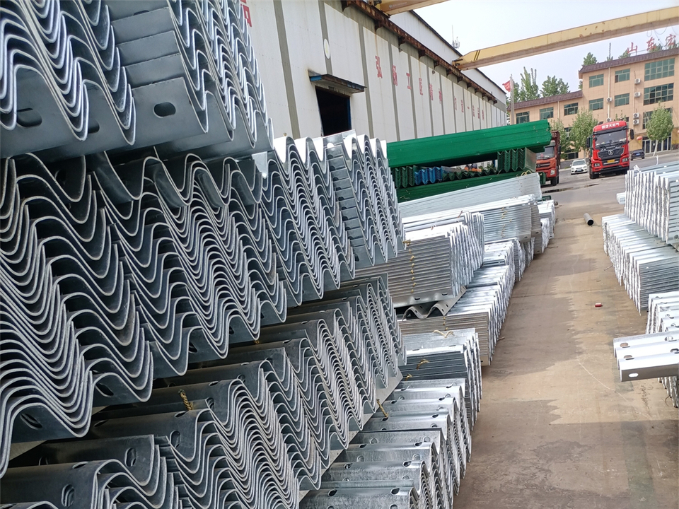 道路波形护栏