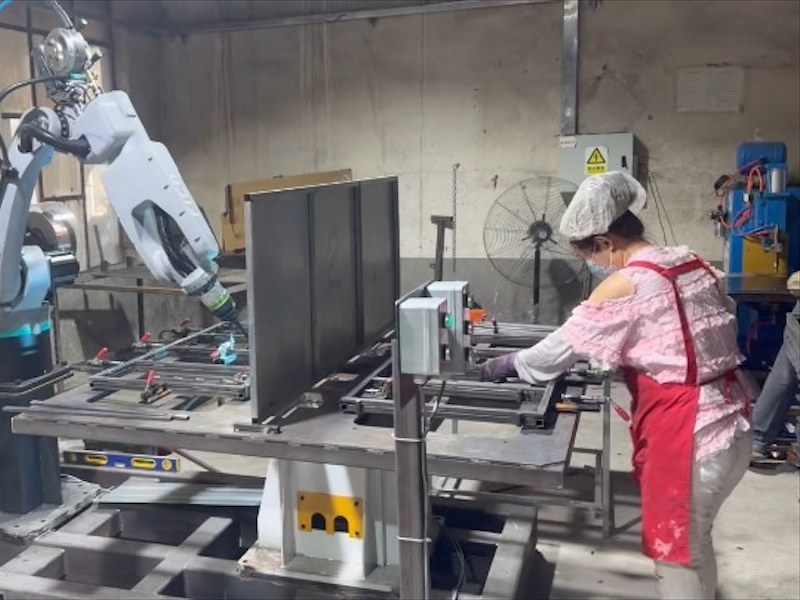 货架焊接机器人