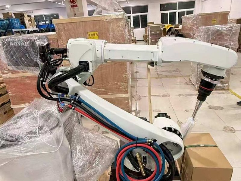 激光焊接机器人
