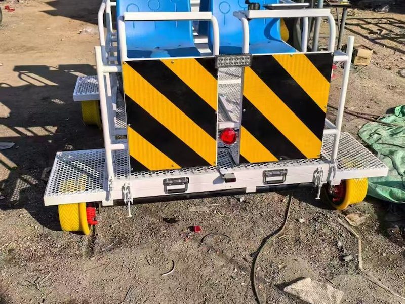 轨道运输车