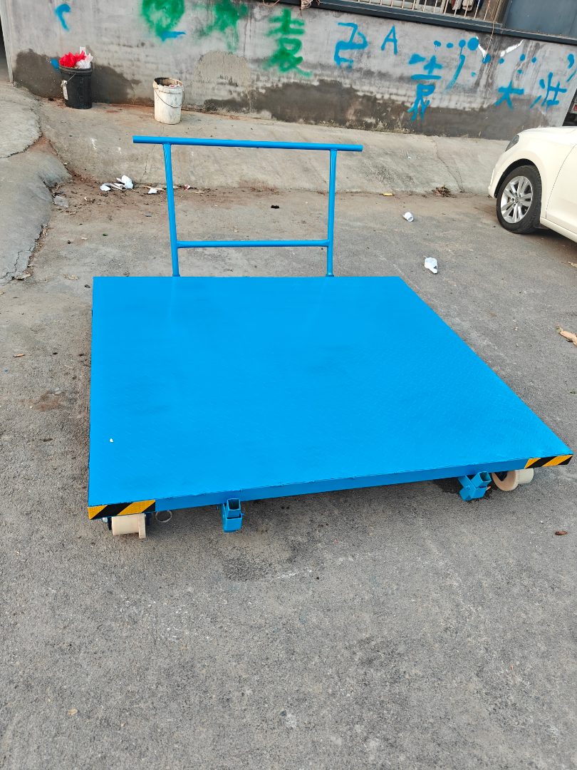 小型轨道运输车