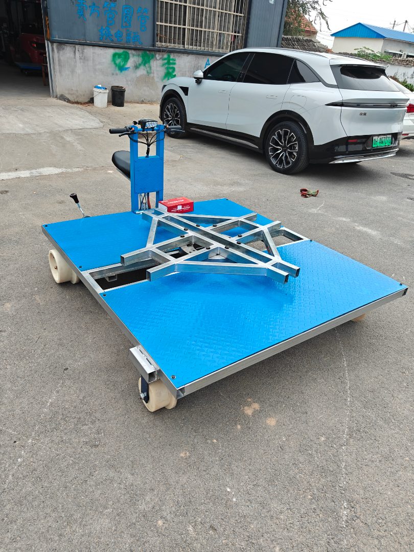 小型轨道运输车