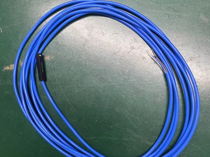 8.2V防爆磁性开关