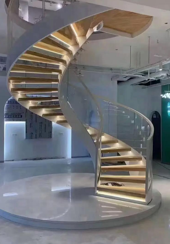 酒店楼梯玻璃