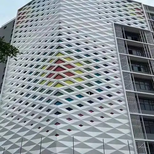 冲孔铝单板
