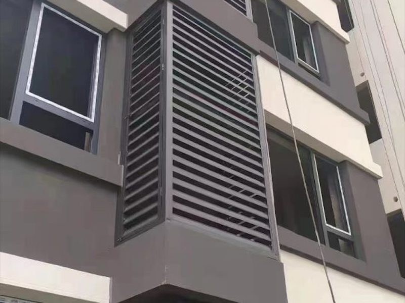 窗户百叶窗