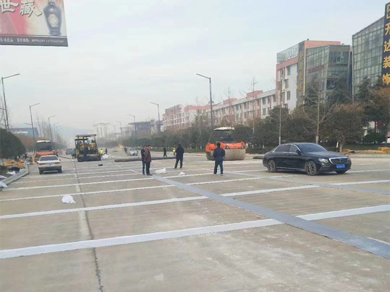 公路抗裂贴
