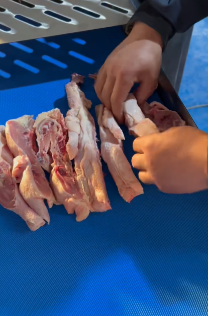 鸡肉分条机