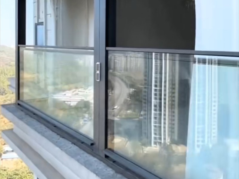 外平开窗