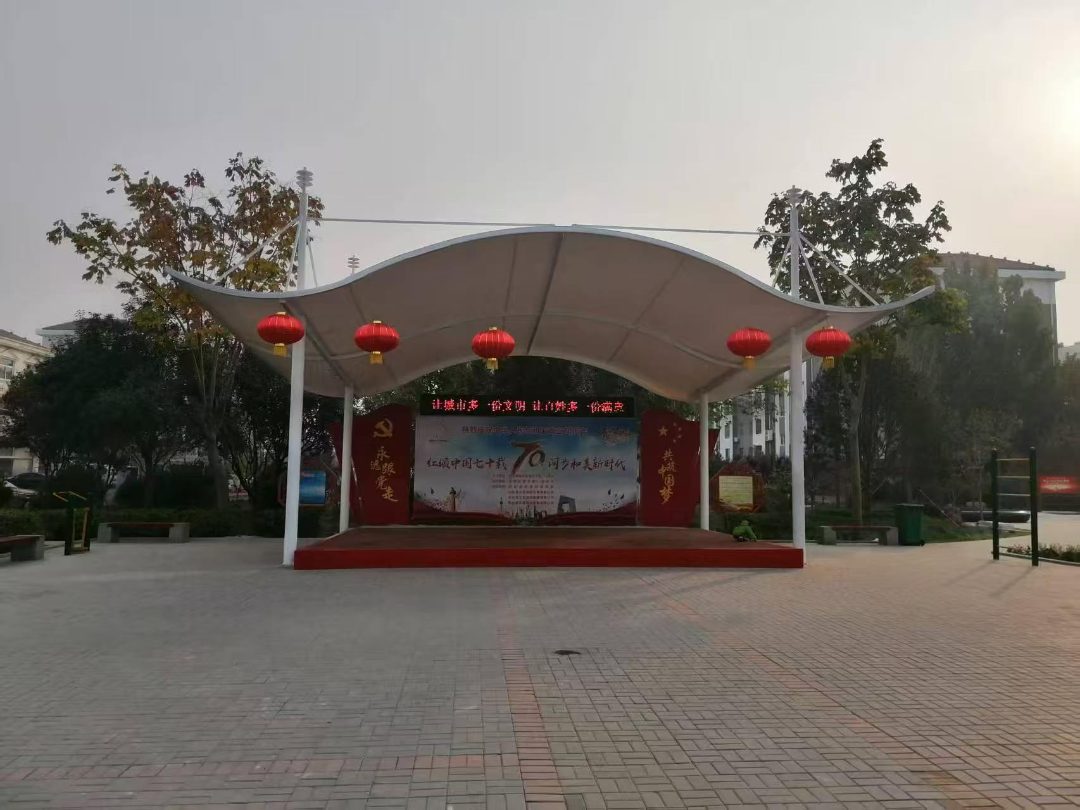 学校膜结构看台
