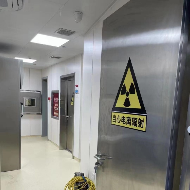 铅门