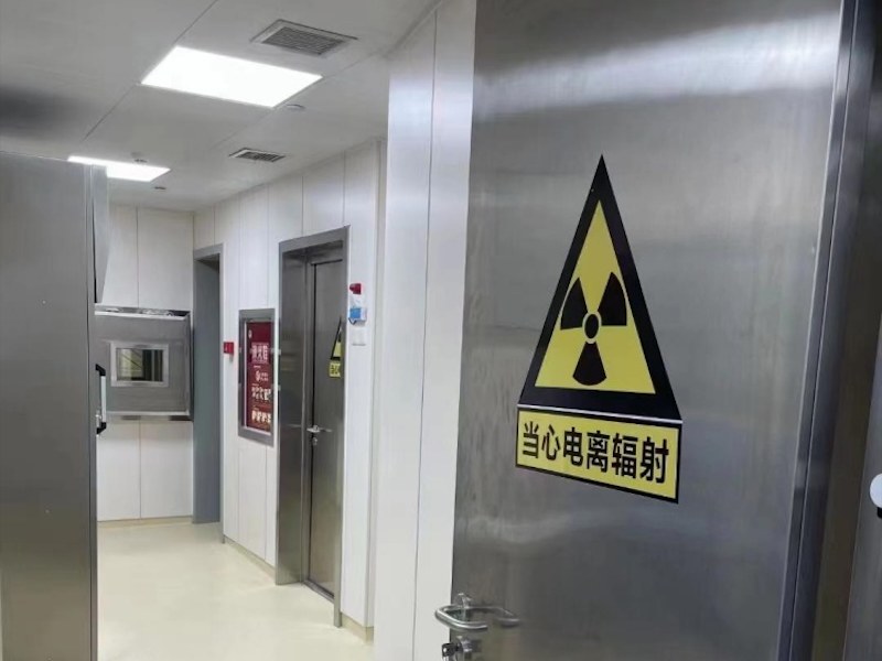 铅门