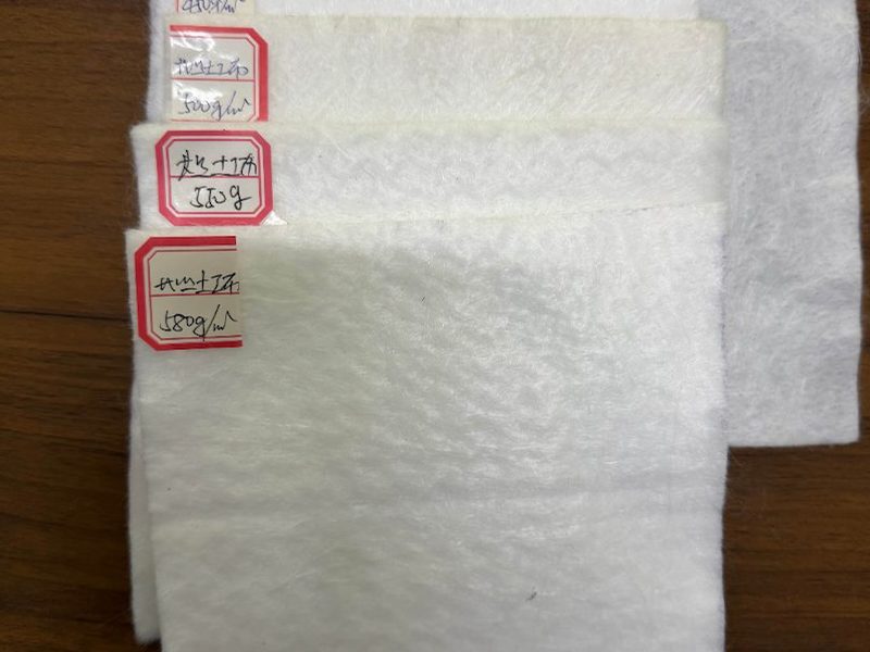 短丝土工布