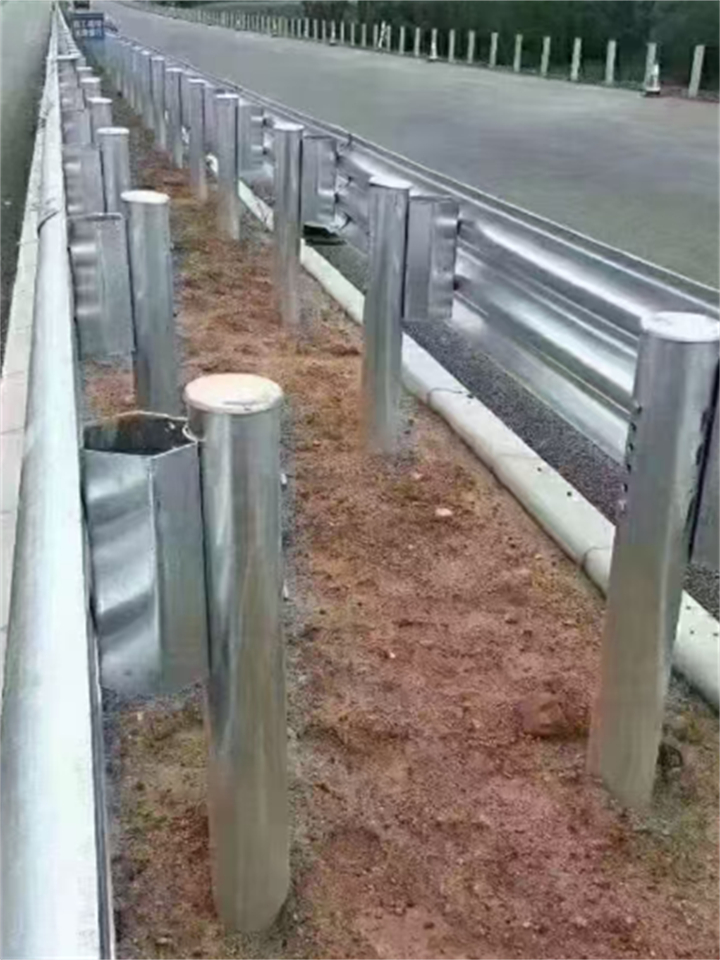 喷塑波形护栏