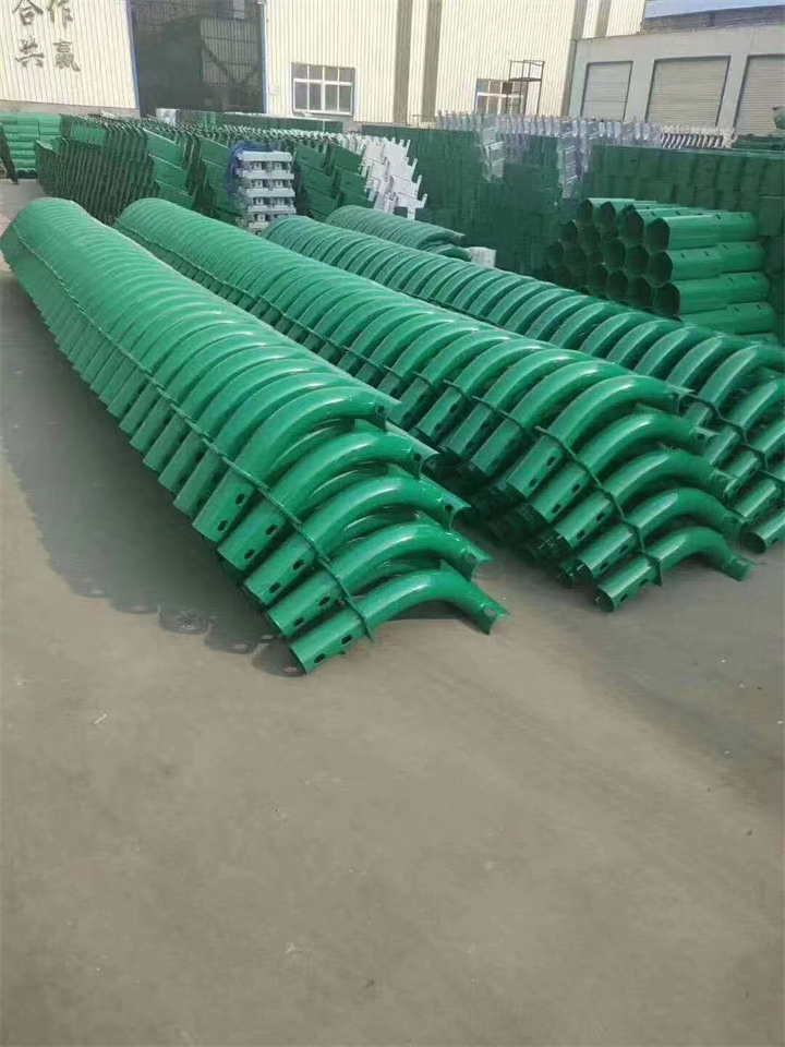 公路防撞护栏