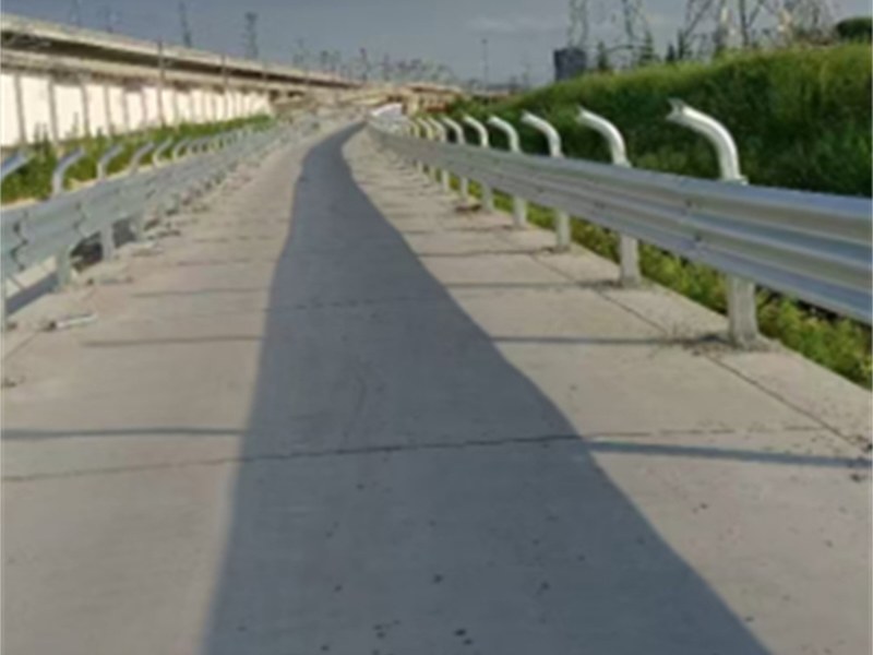 高速公路护栏