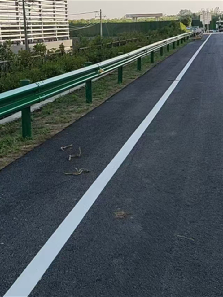 乡村公路波形护栏