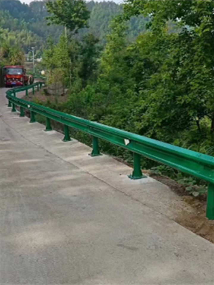 乡村公路波形护栏