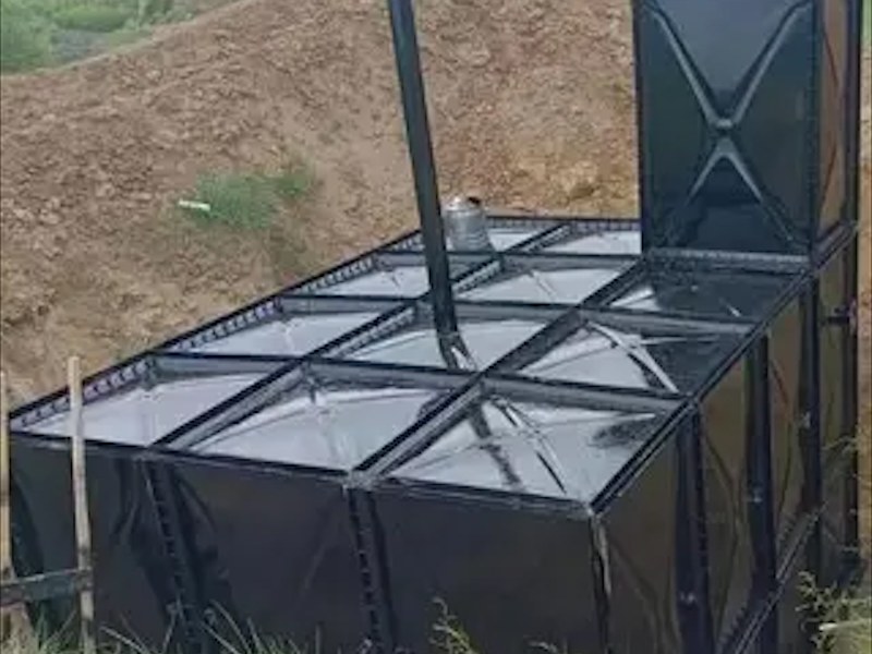 立体不锈钢水箱