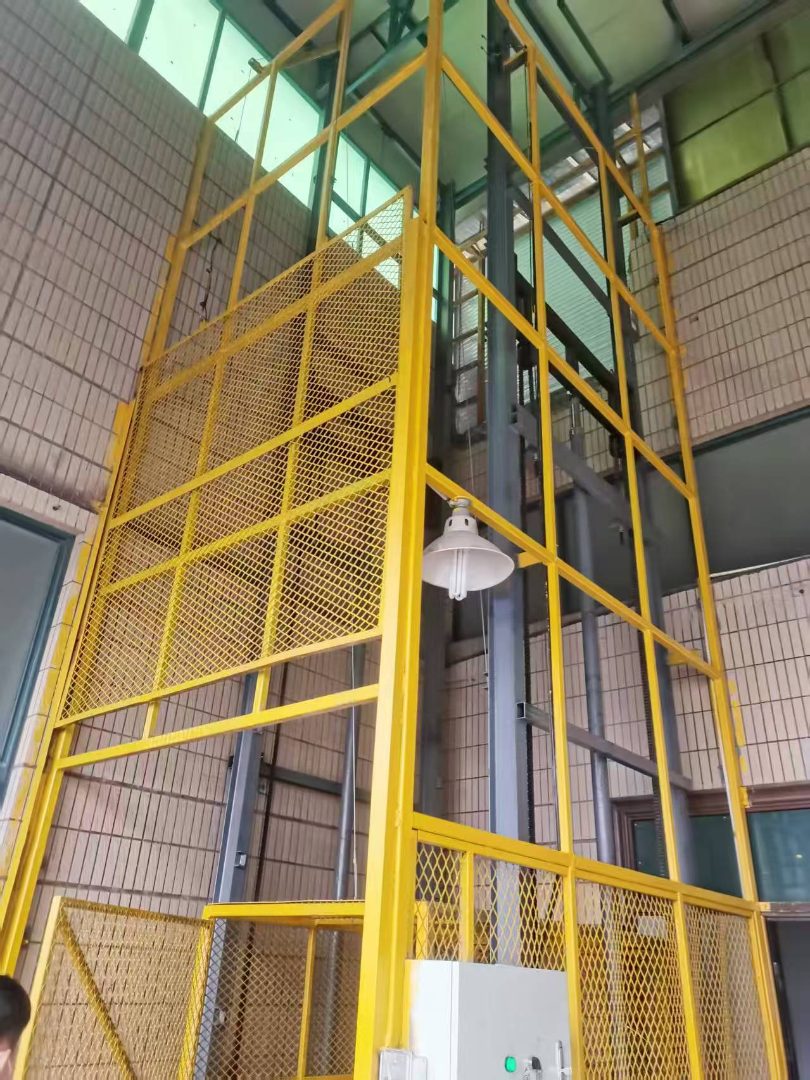 液压升降货梯