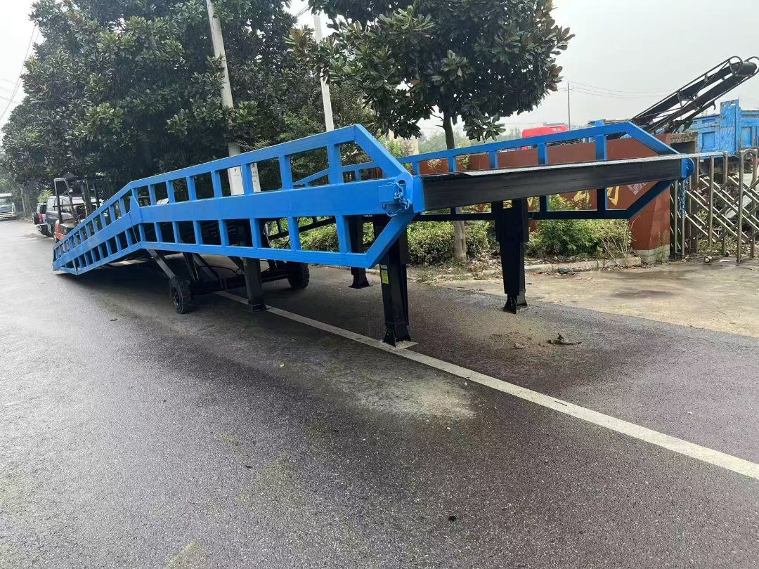 半电动堆高车