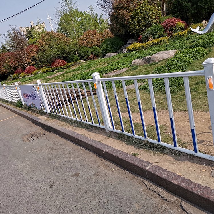 道路护栏