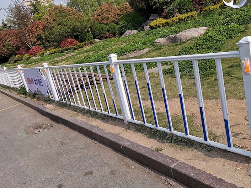 道路护栏