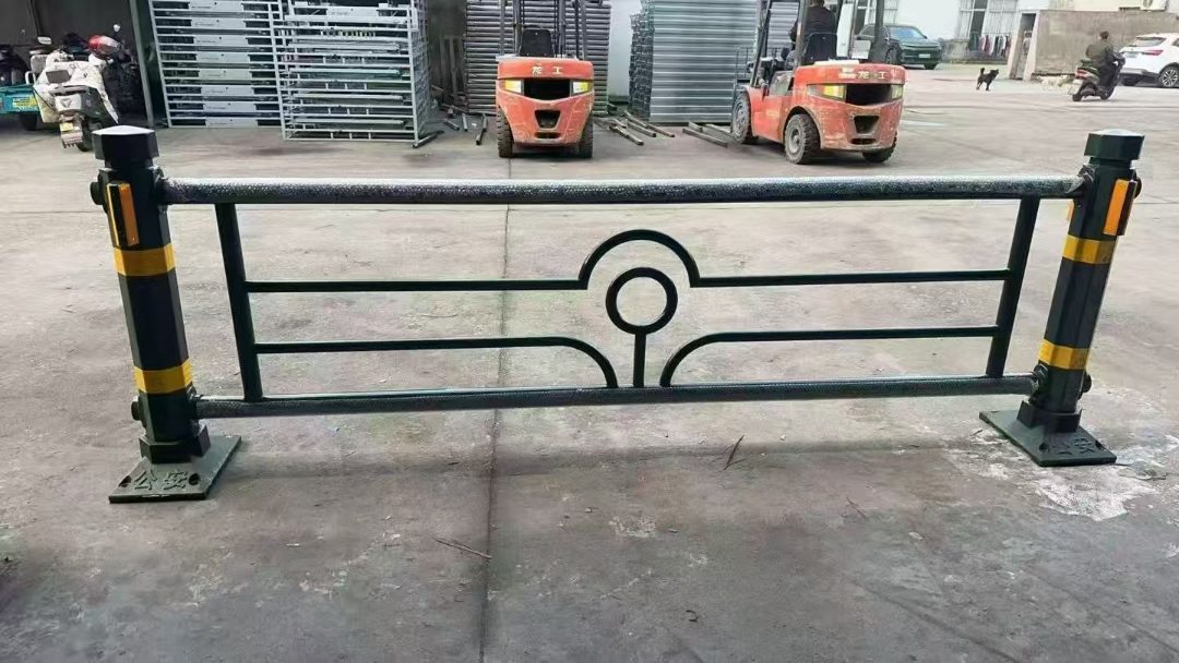 马路护栏